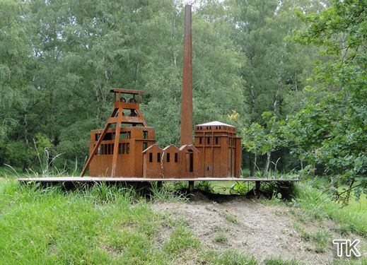"Burgenland", miniaturisierte Zechen von Nils-Udo